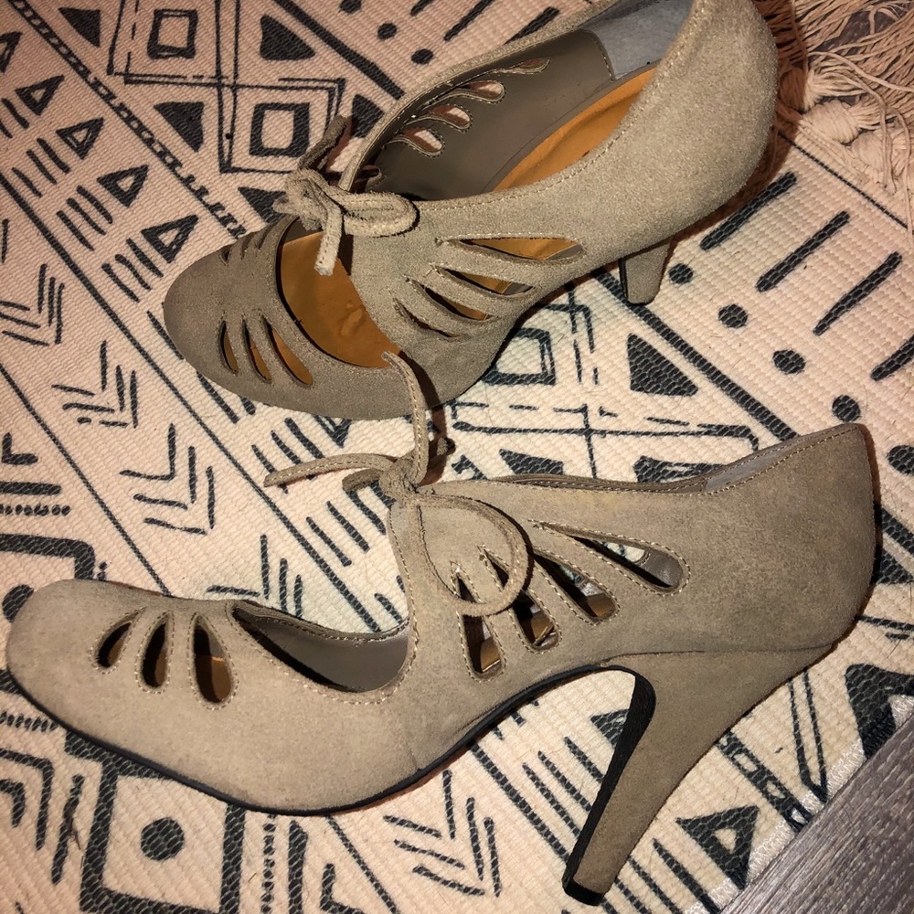 Closed Toe Heels